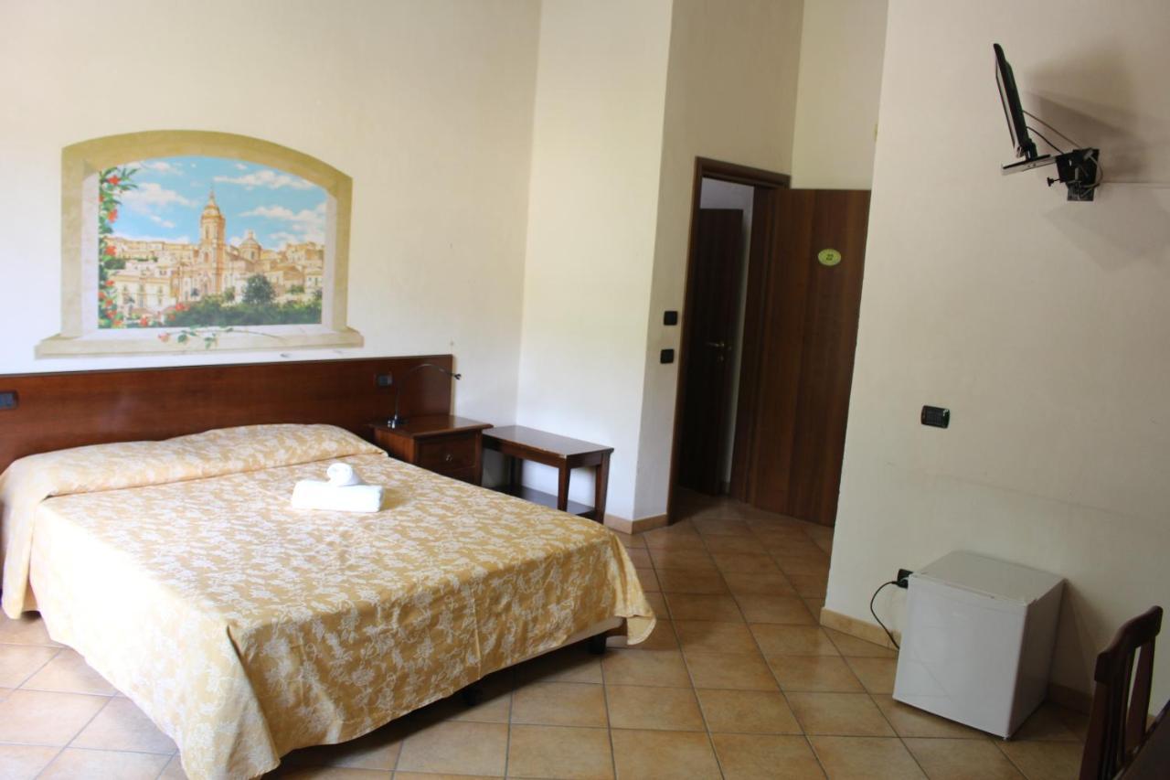 Agriturismo Tenuta Margitello Comiso Ngoại thất bức ảnh